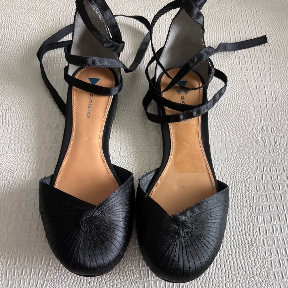 Daniblack Satin shoes, Size 7.5